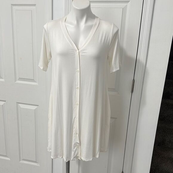 Agnes & Dora Gray Buttoned Mini Dress .Tunic Size Small NWT - Picture 1 of 10